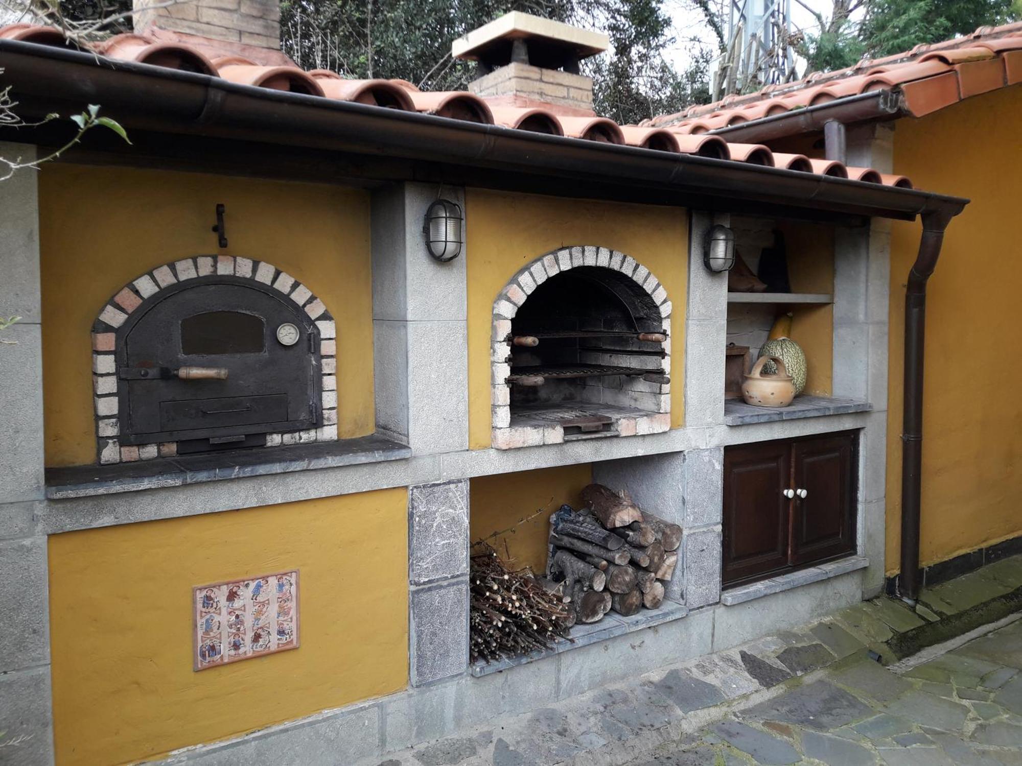 Hostal El Corral Del Acebo Nueva De Llanes Exterior foto